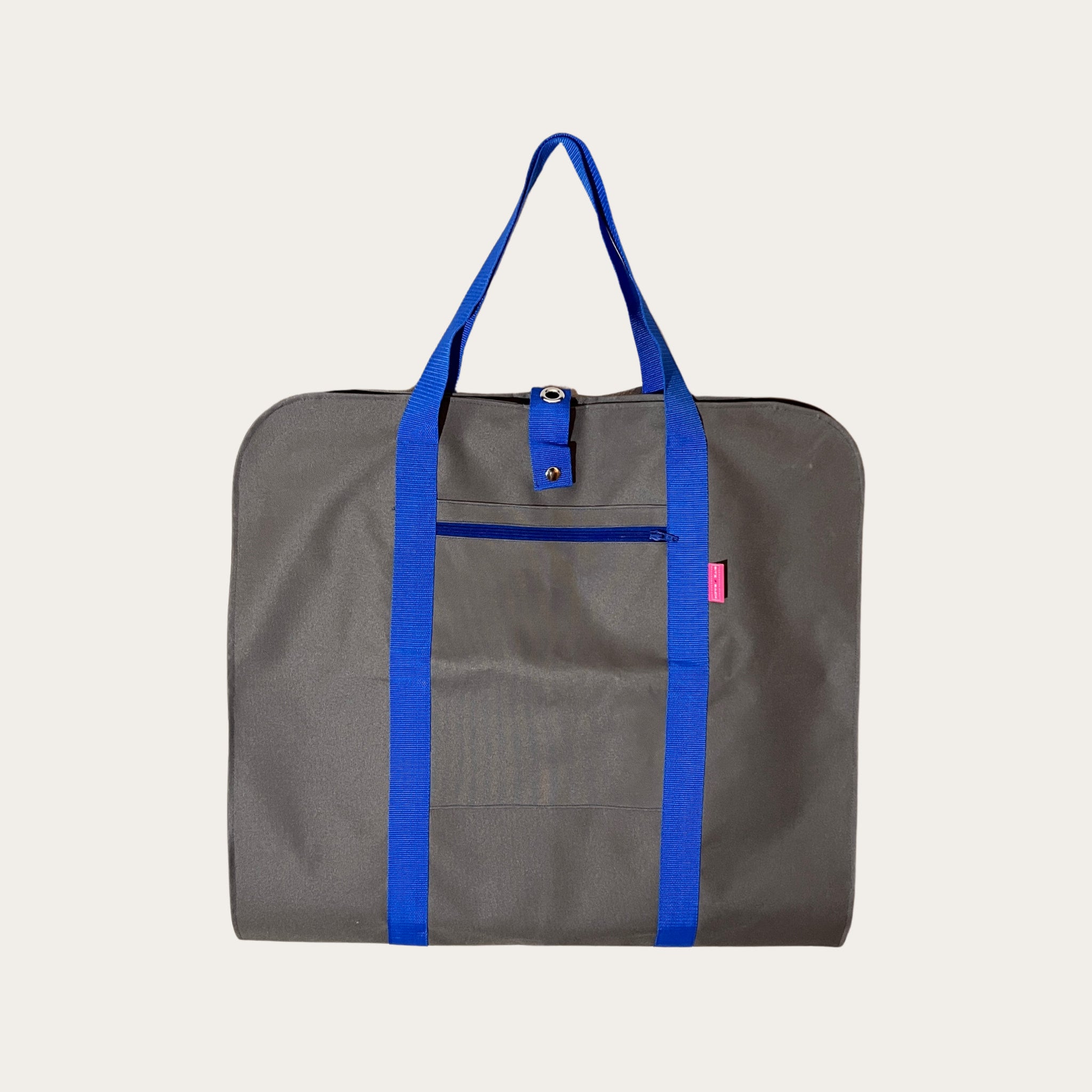 Kleidersack in grau